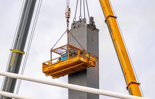 Dismantling of the old motorway bridge Neuenkamp, the A40, dismantling of the last bridge pier,