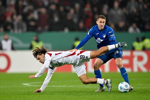 Duel, action Arthur Chaves TSG 1899 Hoffenheim (35) against Rafael Lubach 1. FC Nürnberg FCN (18)