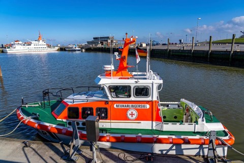 Neuharlingersiel, harbour, rescue boat, DGzRS, Lower Saxony, Germany, Europe