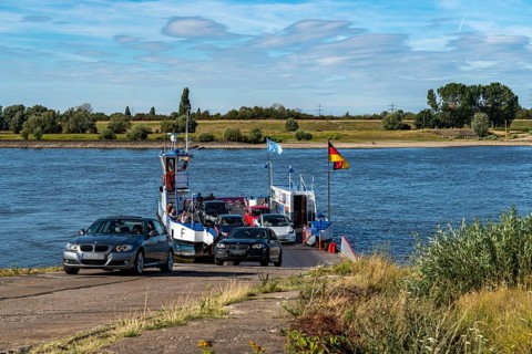 Car ferry between Duisburg-Walsum and Orsoy, North Rhine-Westphalia, Germany, Europe
