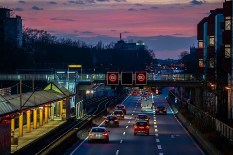 A40 motorway, Ruhrschnellweg, Savignystrasse underground station, ETEC Essen, North