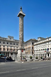 Ancient Roman victory column, Column of Marcus Aurelius in Piazza Colonna, Marcus Column, ancient