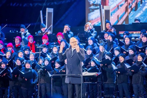 When over 25, 000 visitors flock to the Rudolf Harbig Stadium for the big Advent concert just in