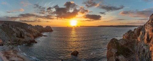 Sunset on the Pointe de Dinan, a sublime point, Panorama, panoramic. Crozon, Finistere, Brittany,