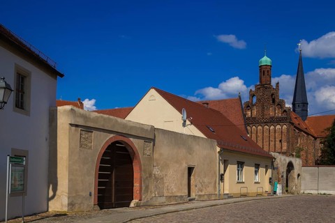MühlbergElbe is a town on the Elbe River in the district of Elbe Elster in southern Brandenburg.