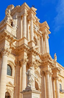 Syracuse Cathedral facade, Ortygia, Syracuse, Sicily, Italy, Europe