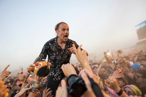 Ingo Knollmann, singer of the Donots at the Crodwsurfing at the Highfield Festival on Friday,