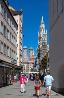 New Town Hall with St Mary's Column and church towers of the Church of Our Lady, Marienplatz,