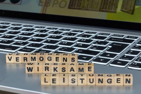 Symbol image of capital-forming benefits Germany : The word VERMÖGENSWIRKSAME LEISTUNGEN