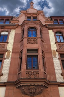 Multi-storey Art Nouveau bay window and roof end of a town house (1901), Haupstr. 86, Heidelberg,