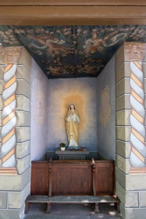 Devotional chapel with sculpture of the Virgin Mary, Riegel am Kaiserstuhl, Baden-Württemberg,