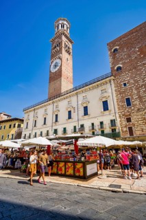 Torre dei Lamberti, Piazza delle Erbe, Verona, Veneto, Italy, Europe