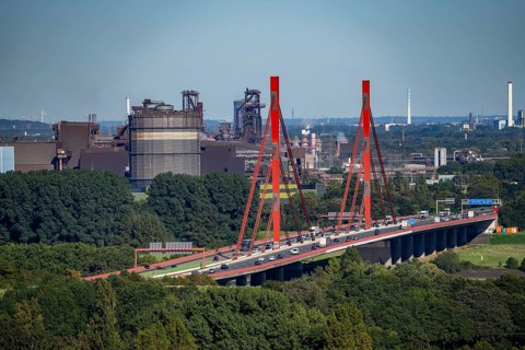 A42 motorway bridge over the Rhine at Duisburg Beeckerwerth, Thyssenkrupp Steel steelworks, blast
