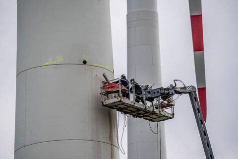 Preparation for the demolition of the tower of a 20 year old wind turbine, in the Werl wind farm, 5