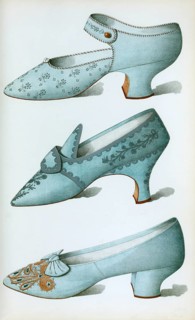Shoe fashion in 1900, Women's shoes, One strap shoe in French grey satin, and two blue shoes, all