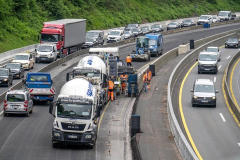 Motorway construction site on the A52 in Essen, basic renovation of the two carriageways in both