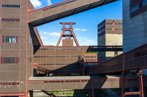 Zollverein Coal Mine Industrial Complex World Heritage Site, double headframe, shaft 12, Essen,