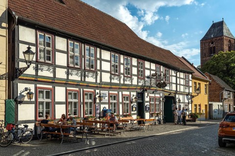 Half-timbered house restaurant Zur Post in Tangermünde, Saxony-Anhalt, Germany, Europe