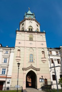 Front view of a medieval tower in daylight, Trinitarian Tower, Trynitarska Tower, Lublin, Poland,