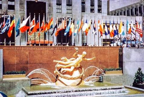 Bronze sculpture of Prometheus by Paul Manship 1934, Rockefeller Plaza, Rockefeller Center, New