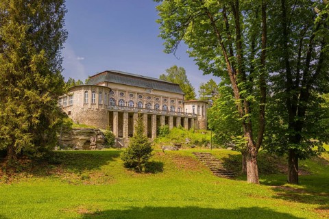 The Historical White House in Vyšné Ružbachy Spa, Slovakia from 1931 offers a dining room is for
