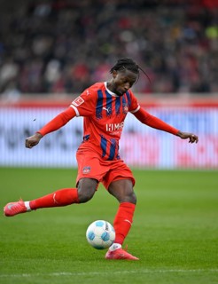 Omar Haktap Traore 1. FC Heidenheim 1846 FCH (23) Action on the ball Voith-Arena, Heidenheim,