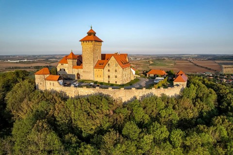 Veste Wachsenburg seen from the air, Amt Wachsenburg, Thuringia, Germany, Europe