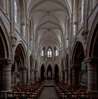 Begun in 1240, interior view to the east, ambulatory choir after 1300, restored in the 19th century