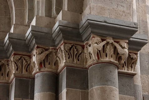North-west crossing pillar with birds on the capitals, St., Sankt, Saint