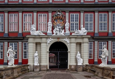 Wolfenbüttel Palace portal façade partial view present appearance 1714-17 by Hermann Korb sculpture