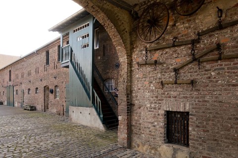 Erftstadt-Herrig, Domhof courtyard complex