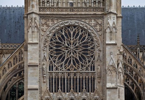 Construction began in 1220, gable of the south transept, upper part with rose window, St., Sankt,
