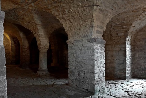 Crypt inside facing south-west, 11th century, St., Sankt, Saint