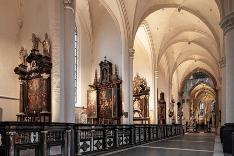 Antwerp, St James' Church (Dutch: Sint-Jacobskerk), north aisle