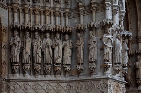 Start of construction 1220, centre west portal, right-hand jamb with apostles and prophets standing