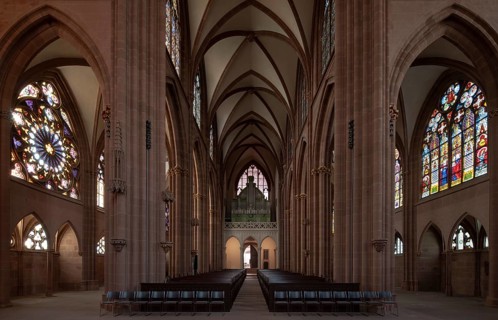 Oppenheim, St Catherine's Church, view to the west, rose window in the south aisle