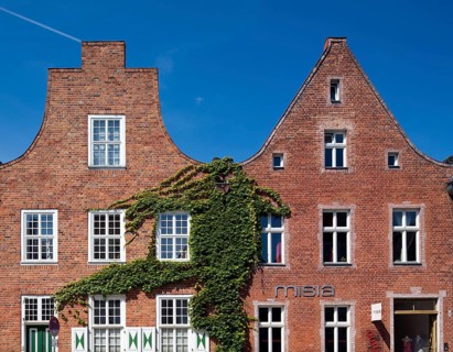 Built 1734-1742 for Dutch craftsmen
