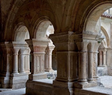 Fontenay former Cistercian monastery Cloister arcades, St., Saint, Saint