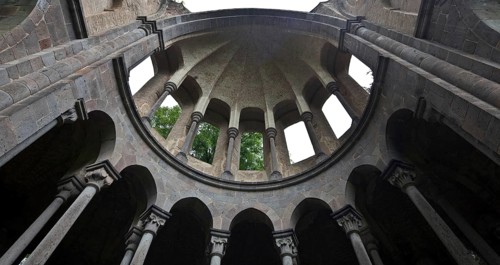 Heisterbach, abbey ruins Ruins of the abbey church Built 1202-37 View into the apse vault
