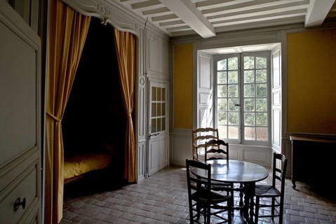 Monks' dormitory, 18th century cell, wall with alcove, St., Sankt, Saint
