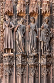 Strasbourg Cathedral, Cathédrale Notre-Dame de Strasbourg, south west portal, wall figures: foolish