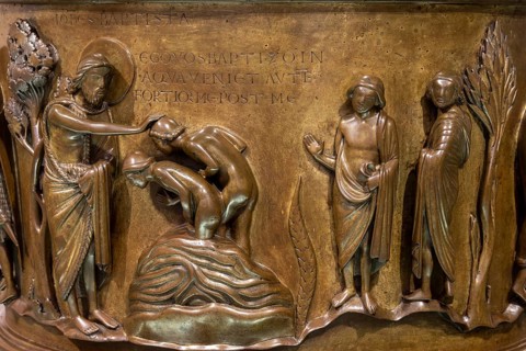 Liège, Liege, St Barthélemy (Sint-Bartolomeüskerk, Sankt Bartholomäus), baptismal font by Reiner