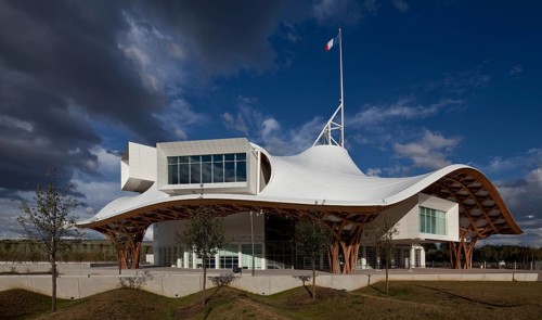Architects: Shigeru Ban and Jean de Gastines opened in 2010, exterior view