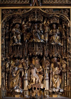 Italy S-Tyrol Niederlana b Meran Schnatterpeck altar 1503-10 Centre shrine. Schnatterpeck appears