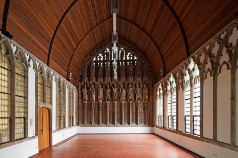 Hansa Hall, southern end wall with Gothic mural and the so-called Nine Good Heroes