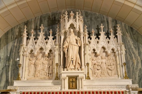 Saint Patrick's Old Cathedral or Old St. Patrick's, Lower Manhattan, Altar with marble statue and