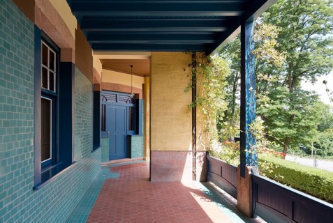 Built in 1902/1903 by Henry van de Velde and extended in 1911. Veranda, view to the front door