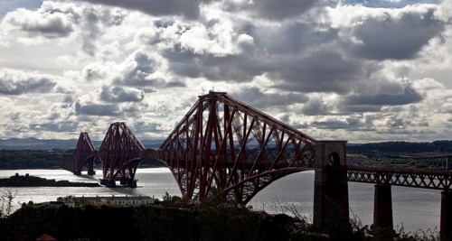 Railway bridge (cantilever bridge based on the Tanner girder principle), completed in 1890,