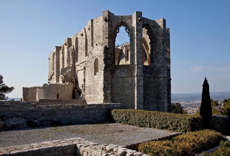 Gigean near Montpellier, St-Félix de Montceau, abbey ruins from the south-east