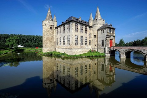 Laarne, Kasteel van Laarne, moated castle